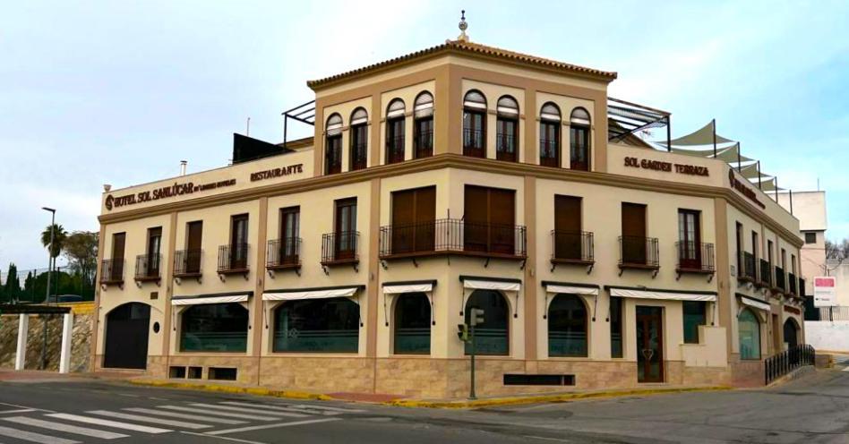 Hotel Sol Sanlucar Sanlucar la Mayor Exterior photo